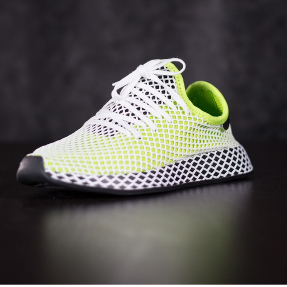 Men’s Adidas Deerupt Running shoe